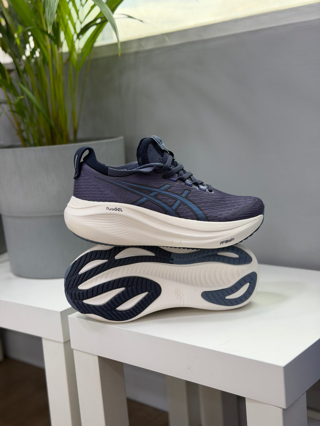 ASICS NIMBUST 27