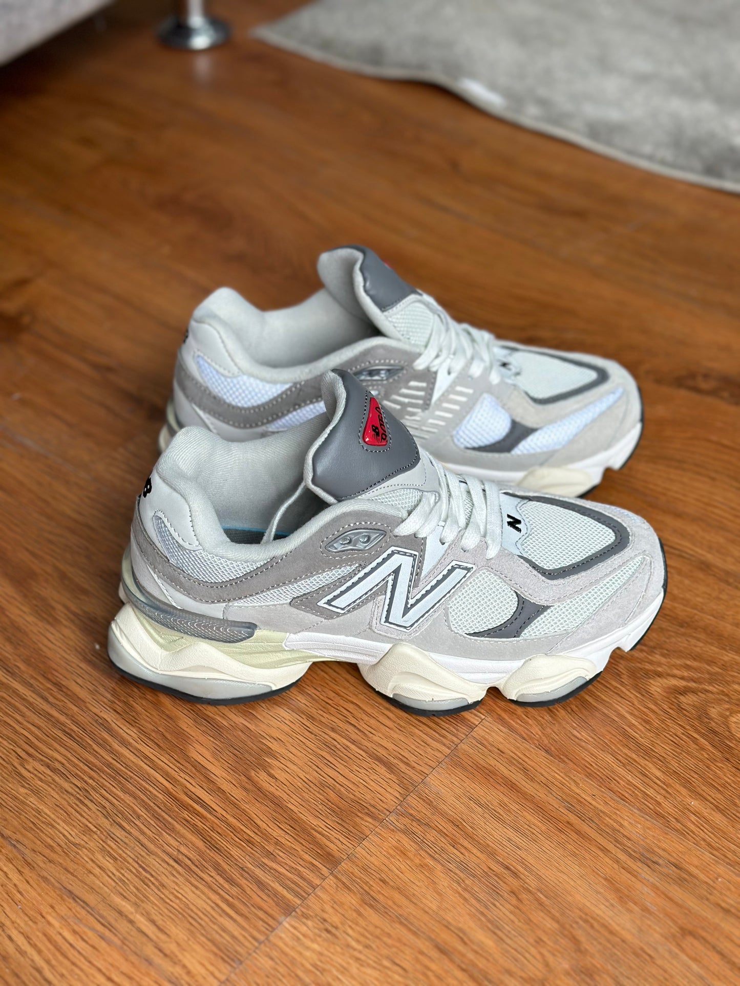 NEW BALANCE 9060