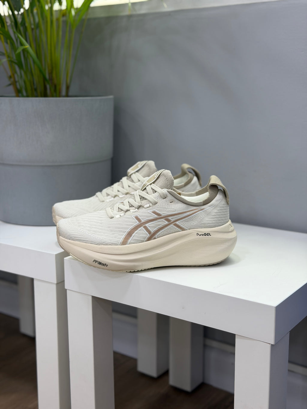 ASICS NIMBUST 27