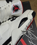 JORDAN RETRO 4