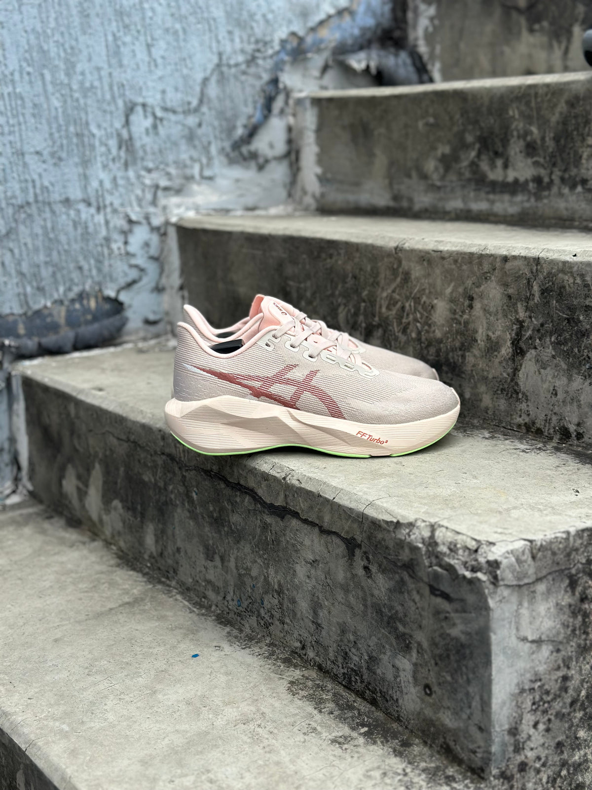 ASICS NOVABLAST 5