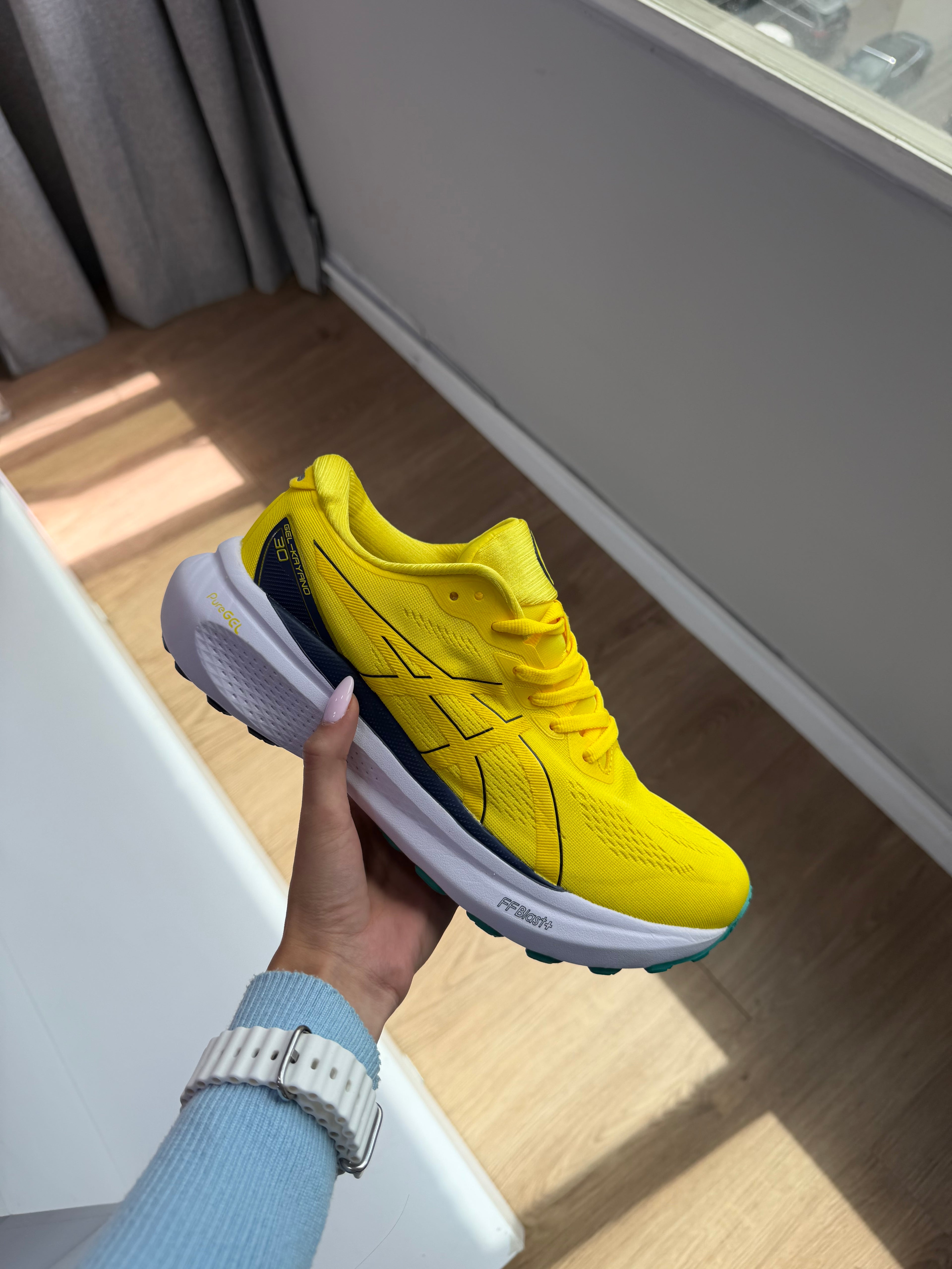 ASICS KAYANO