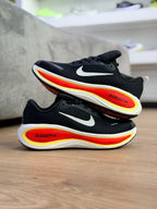 NIKE VOMERO PLUS