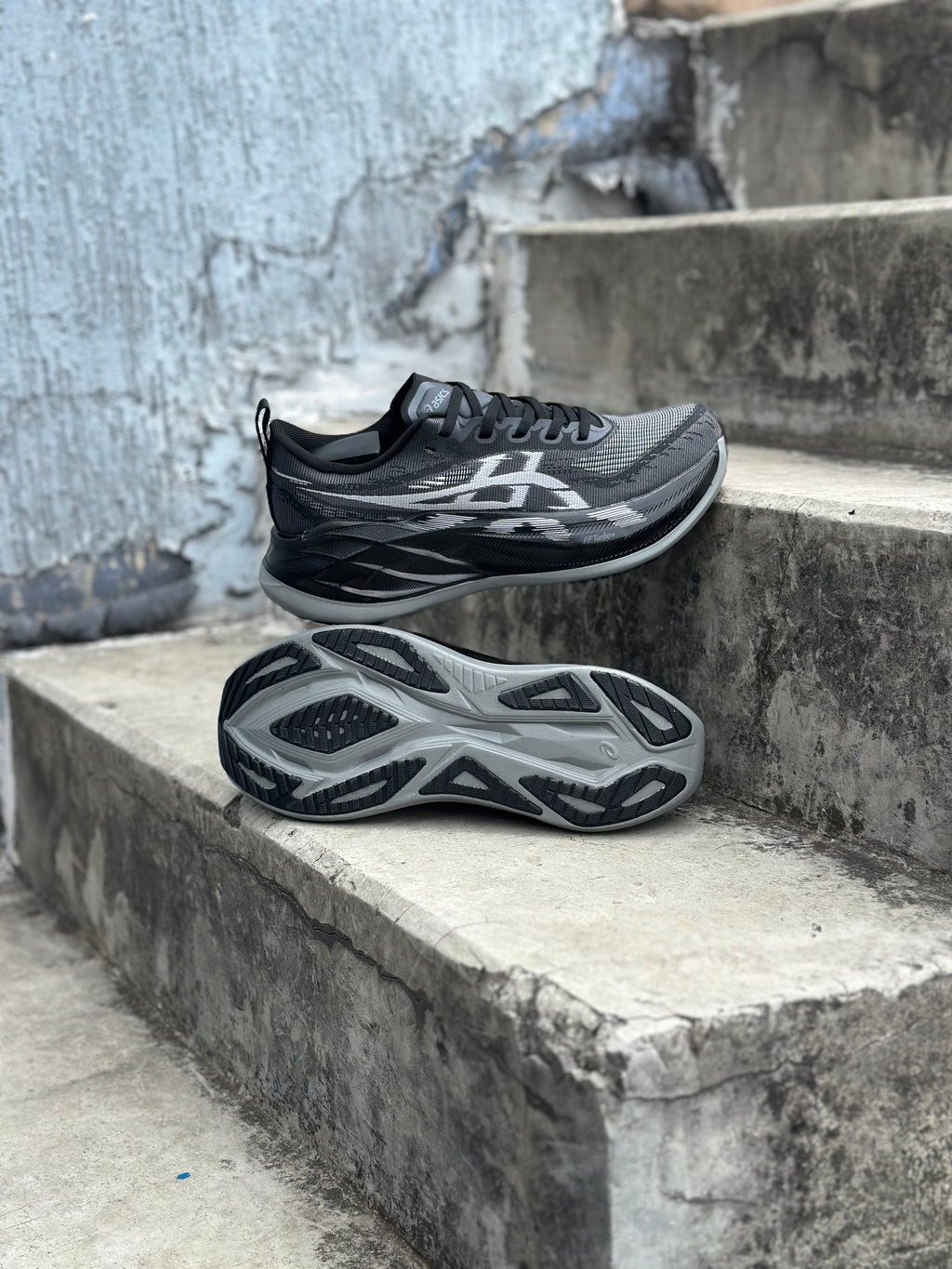 ASICS SUPERBLAST 2