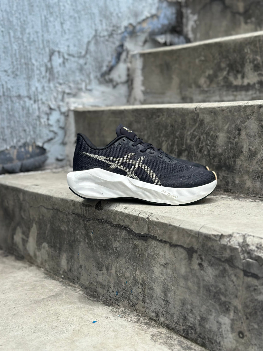 ASICS NOVABLAST 5