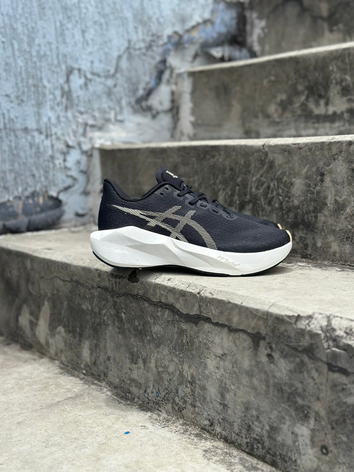 ASICS NOVABLAST 5