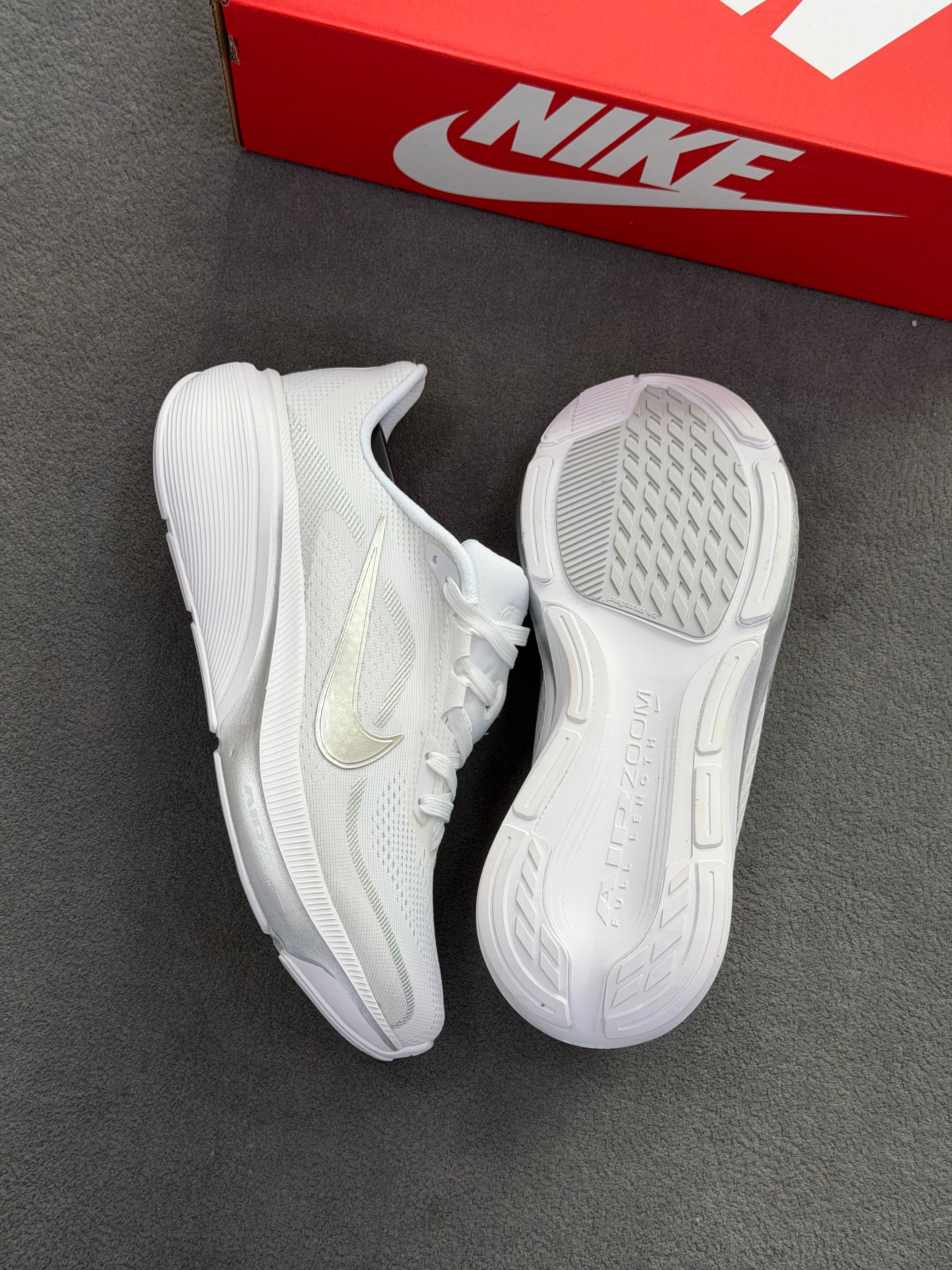 NIKE PEGASUS