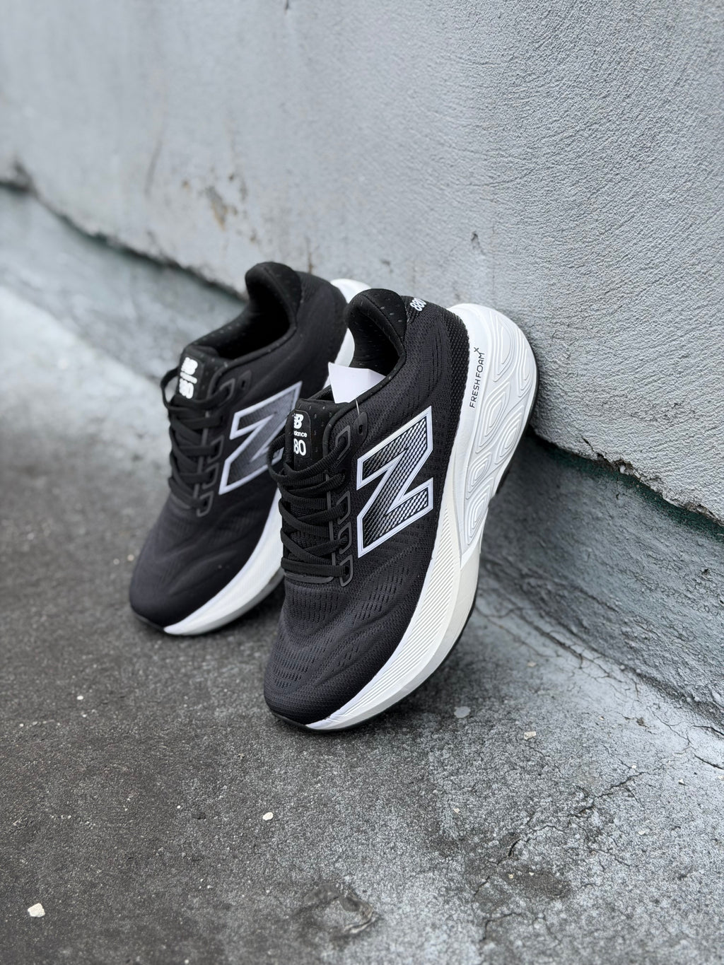NEW BALANCE 880