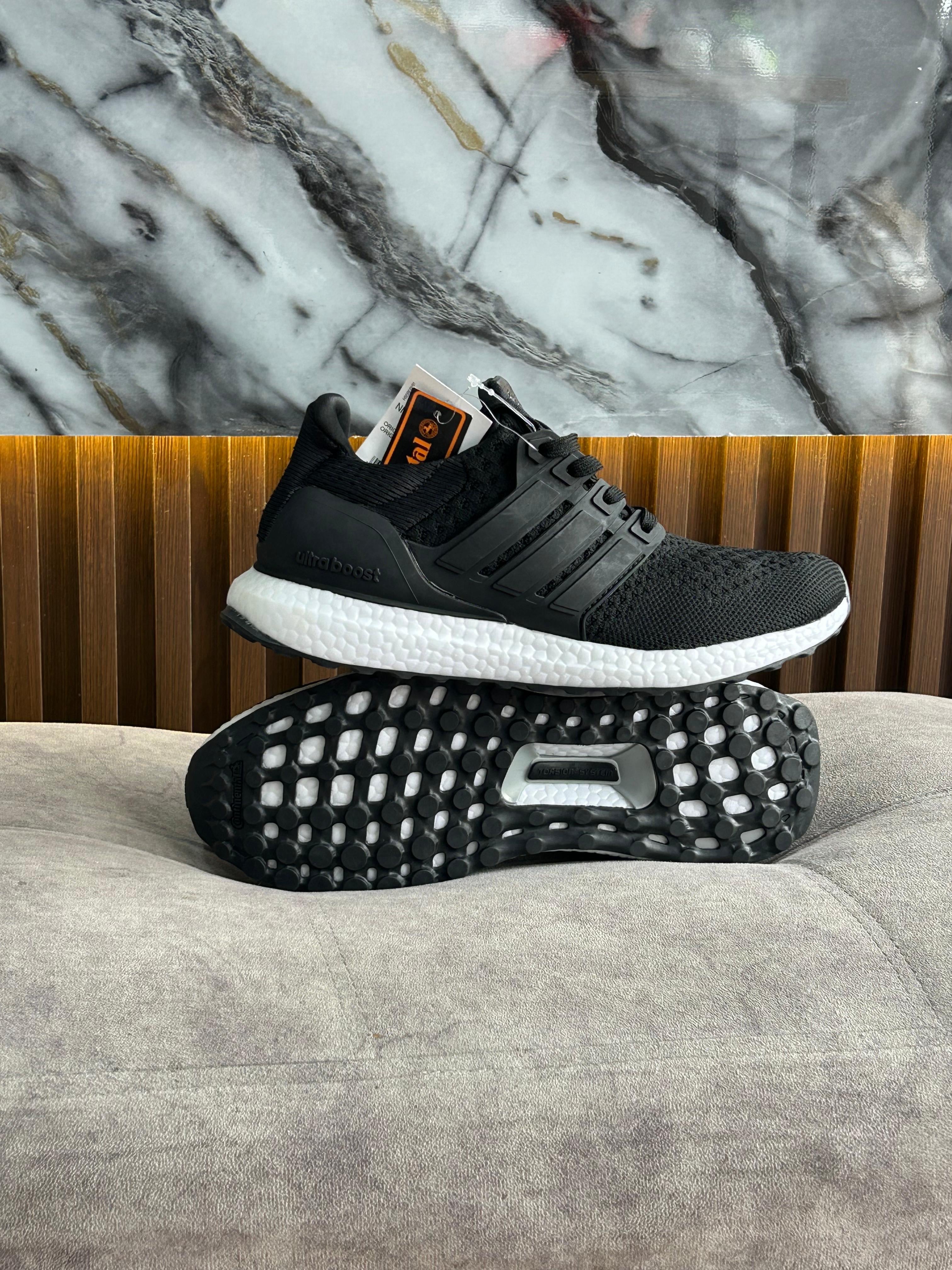 ULTRABOOST