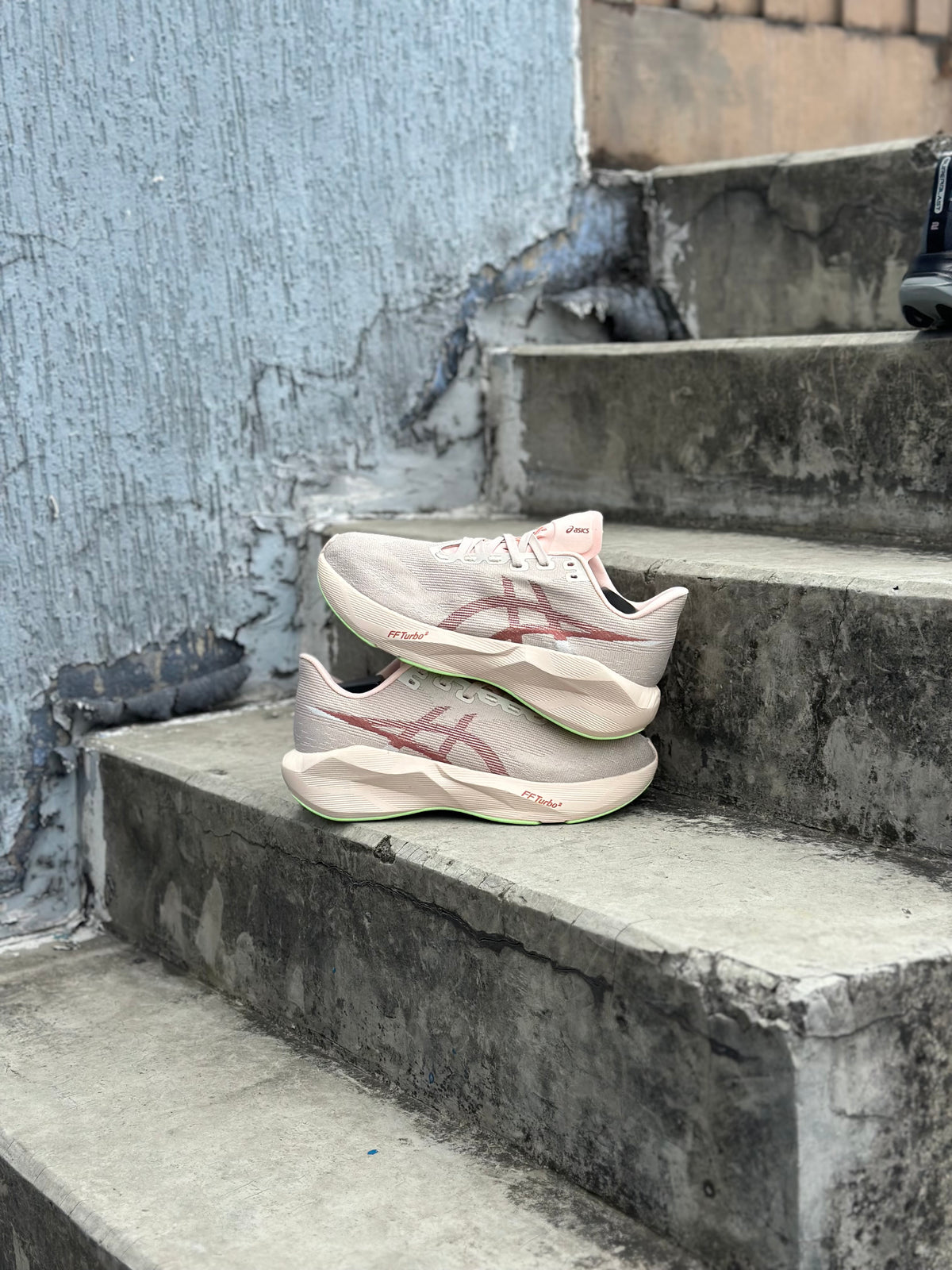 ASICS NOVABLAST 5