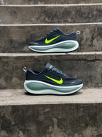 NIKE VOMERO PLUS