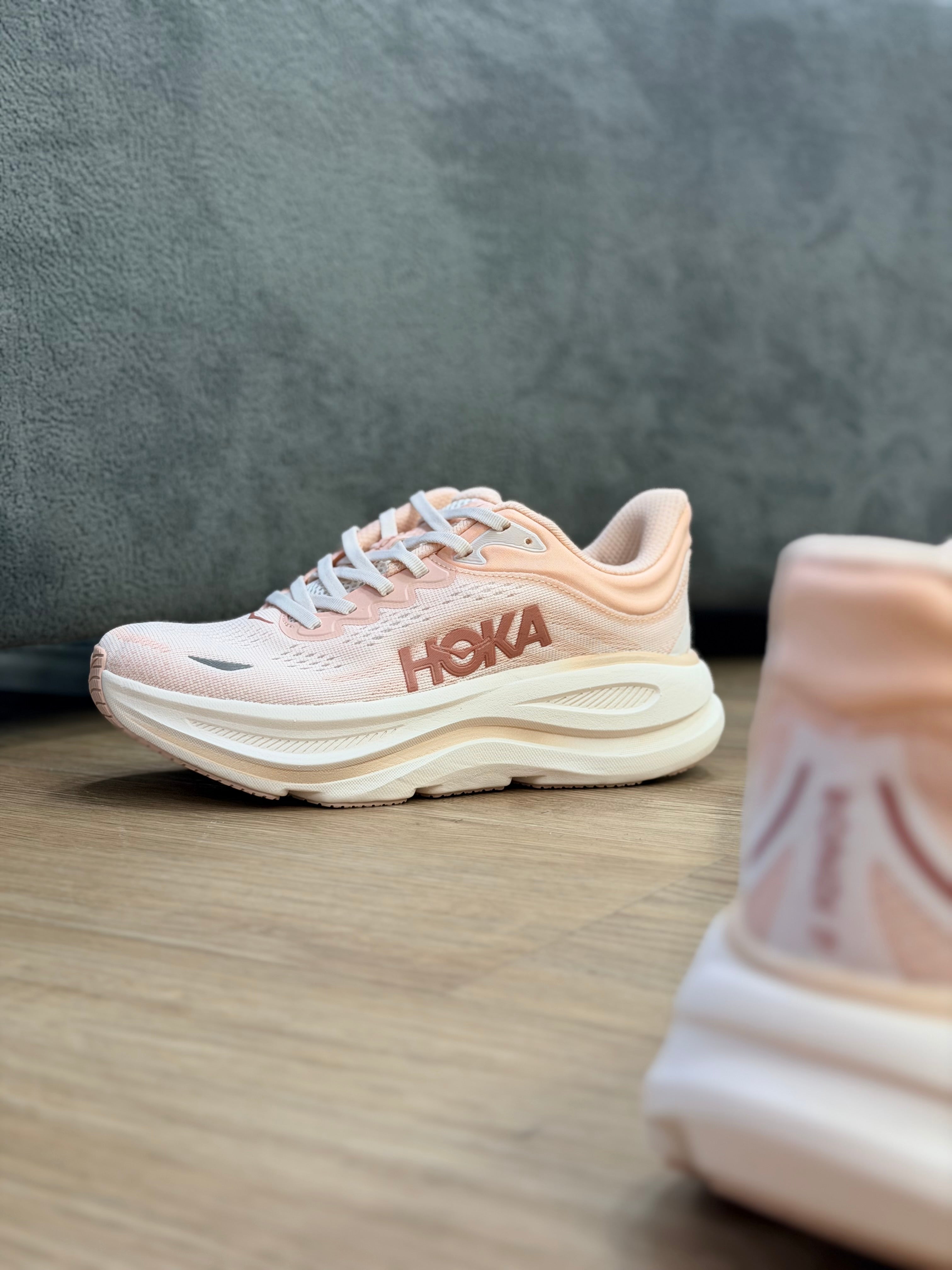 HOKA BONDI 9