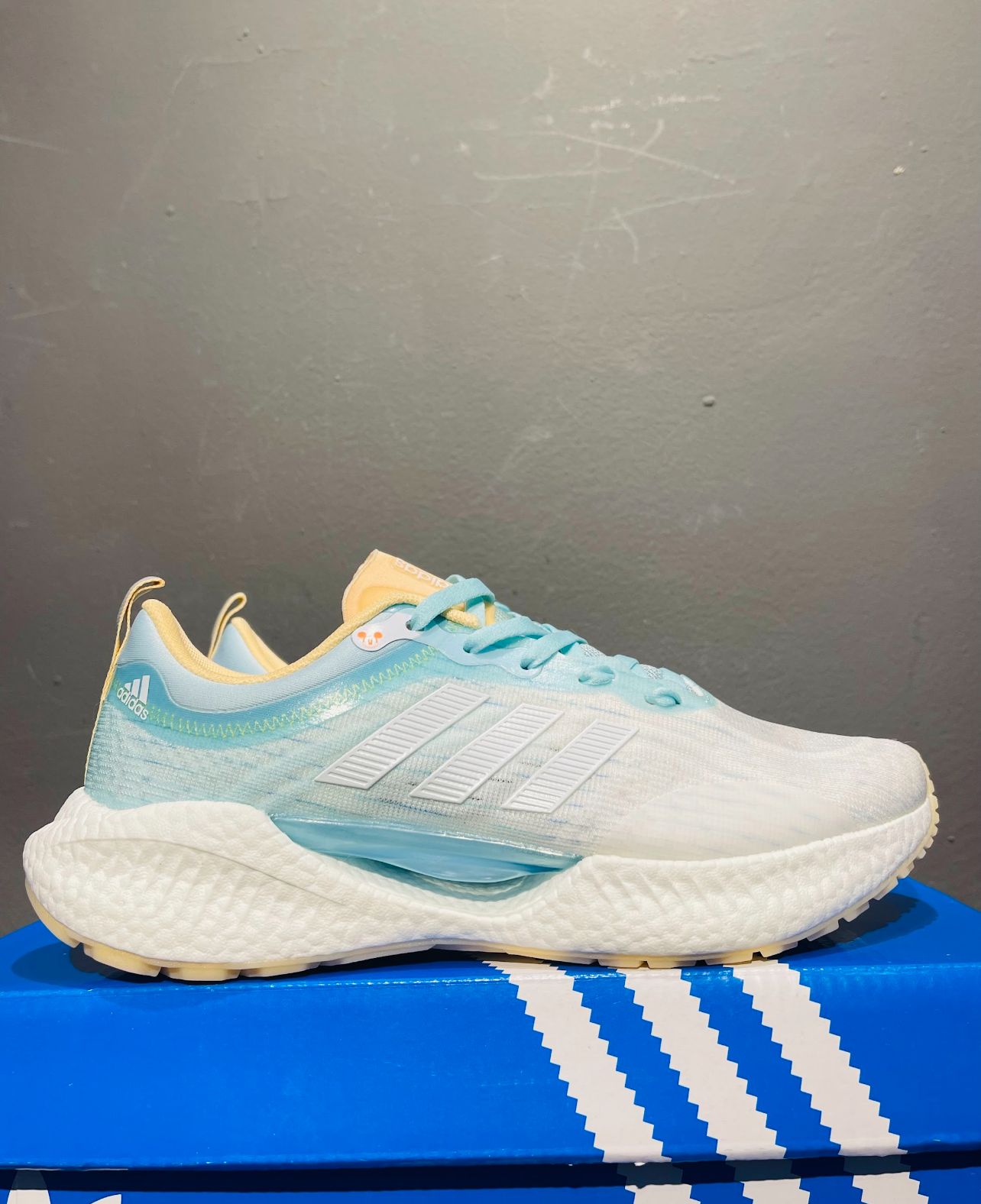 ADIDAS PERFONMANCE