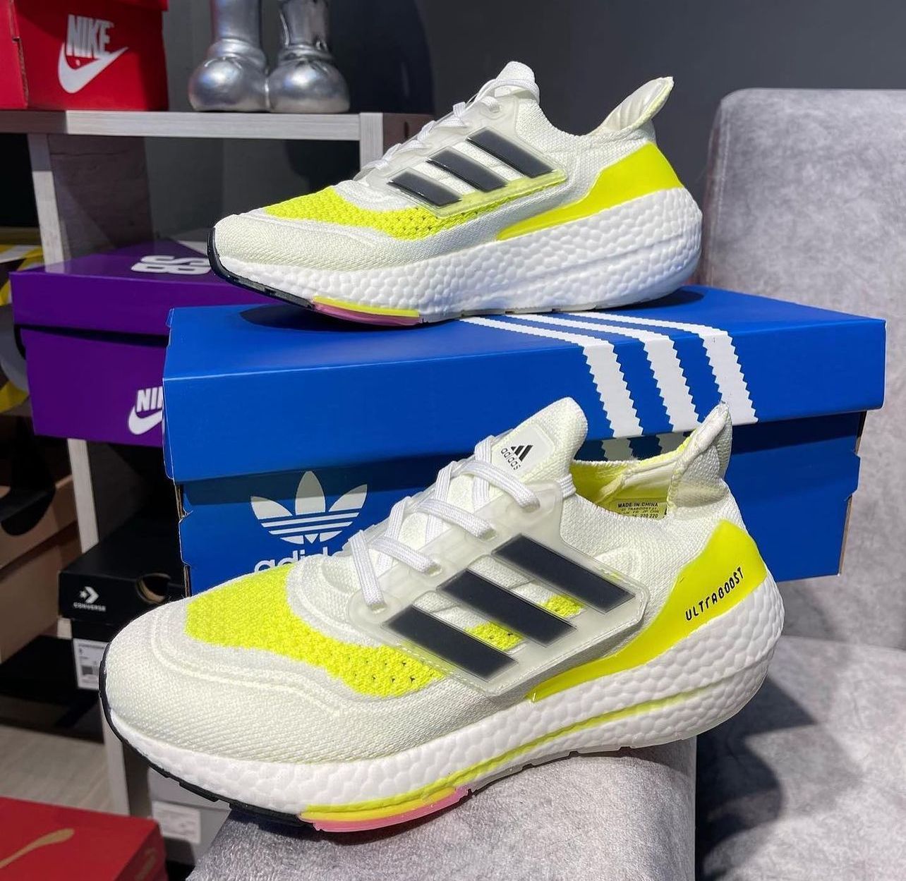 ADIDAS ULTRABOOST LIGTH