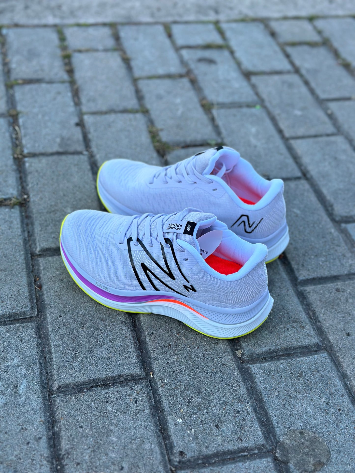 NEW BALANCE PROPEL