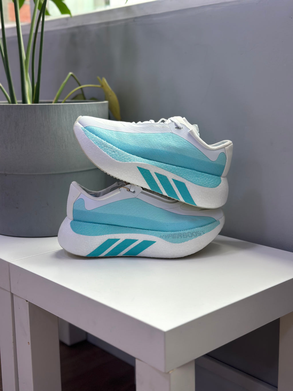 ADIDAS HYPERBOOST