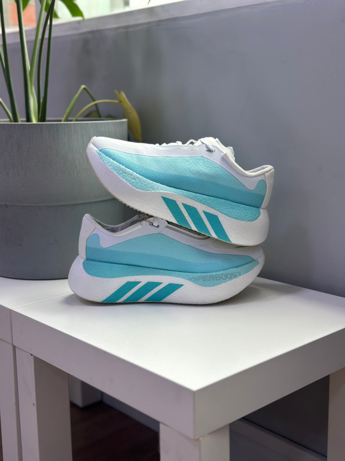 ADIDAS HYPERBOOST