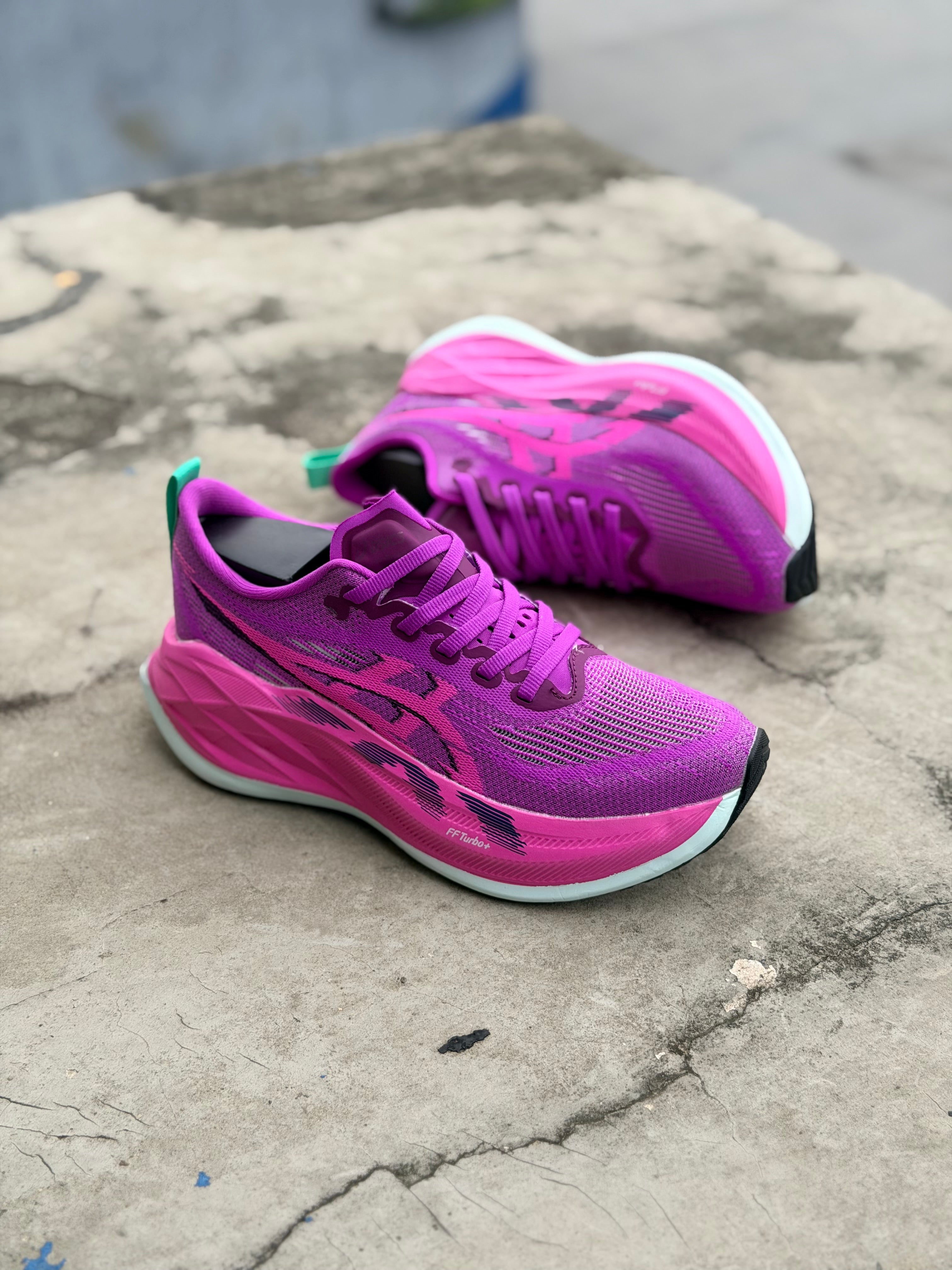 ASICS SUPERBLAST 2