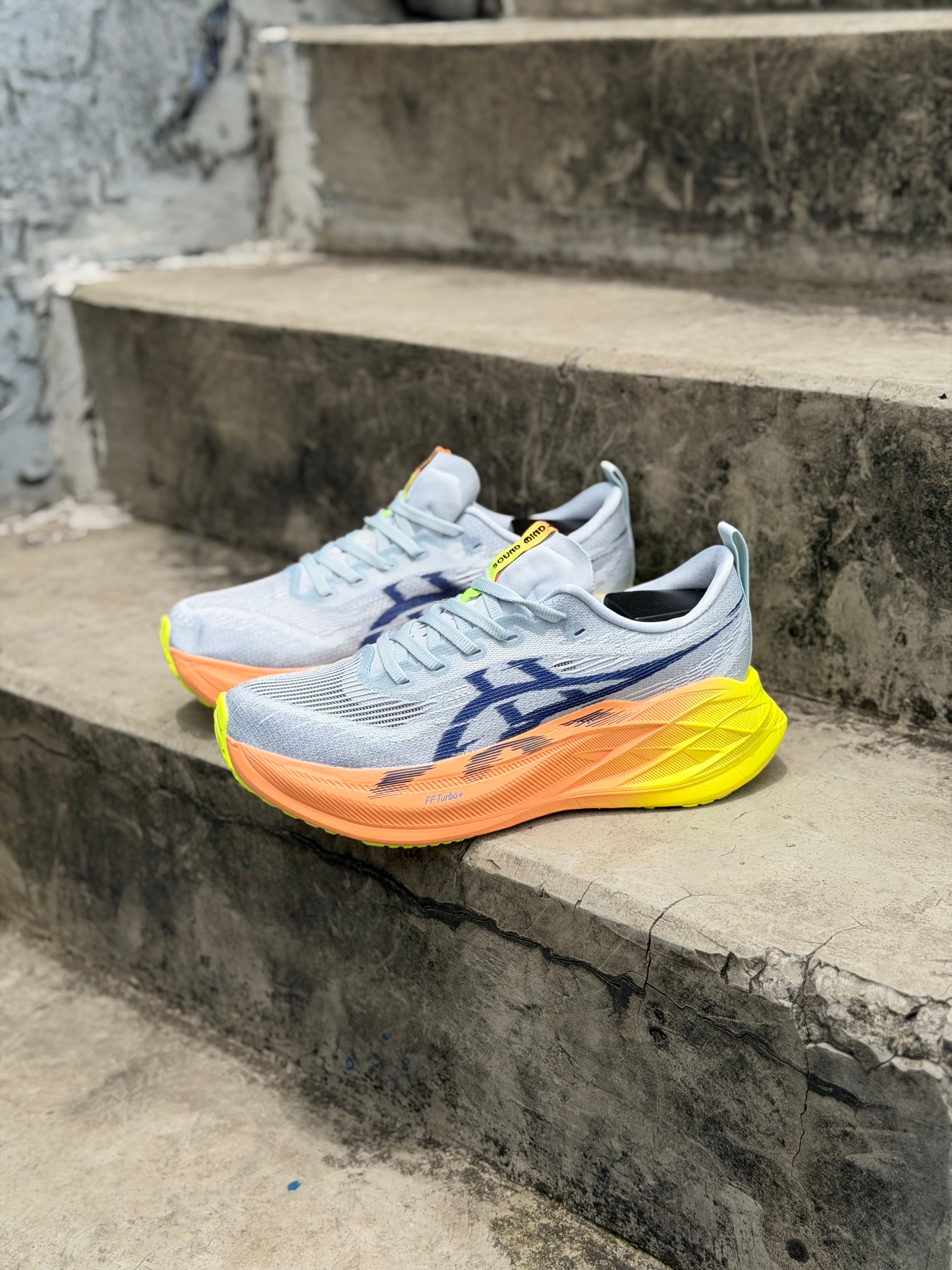 ASICS SUPERBLAST 2