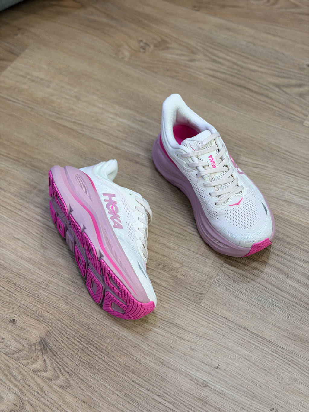 HOKA BONDI 9