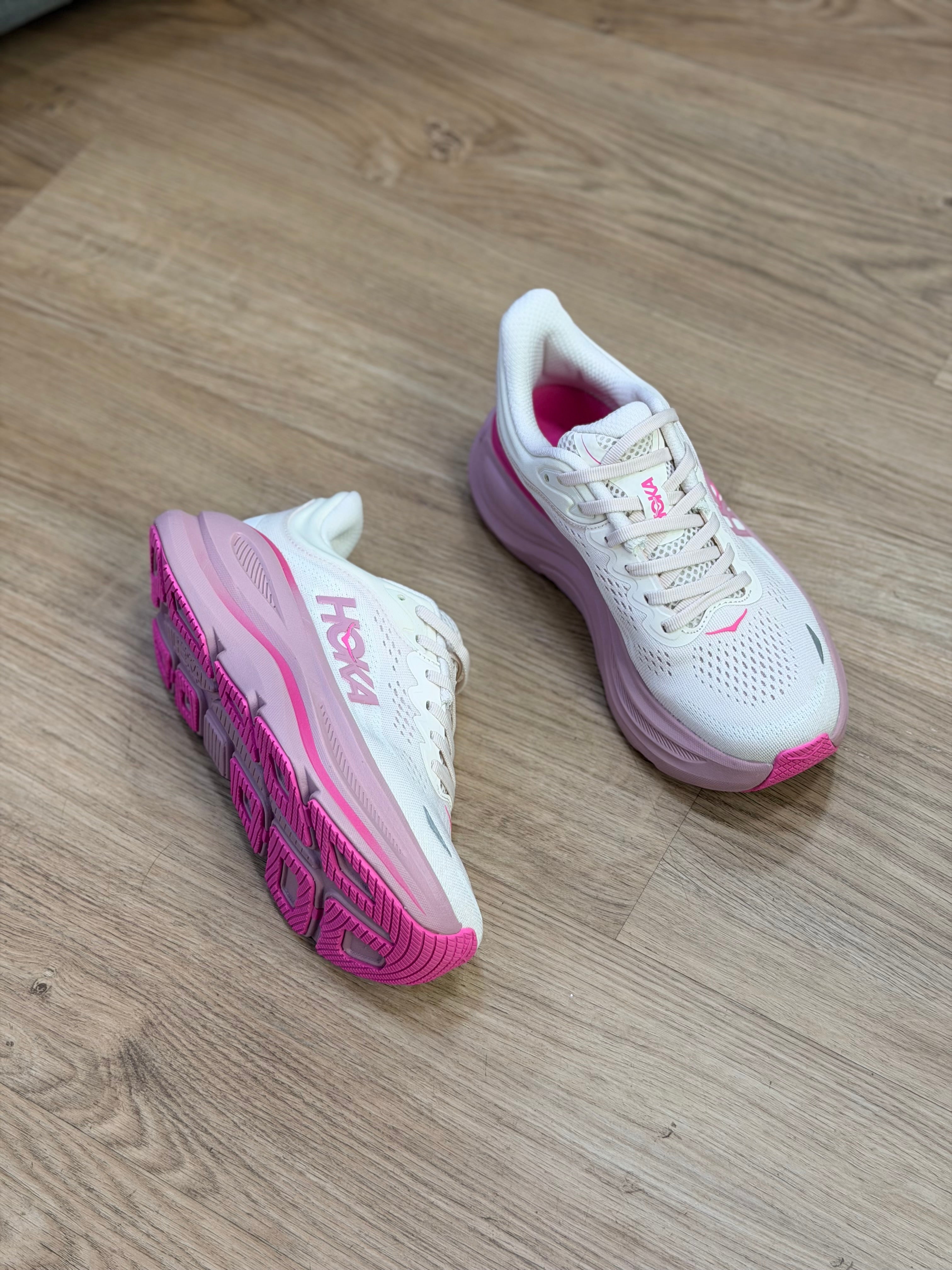 HOKA BONDI 9