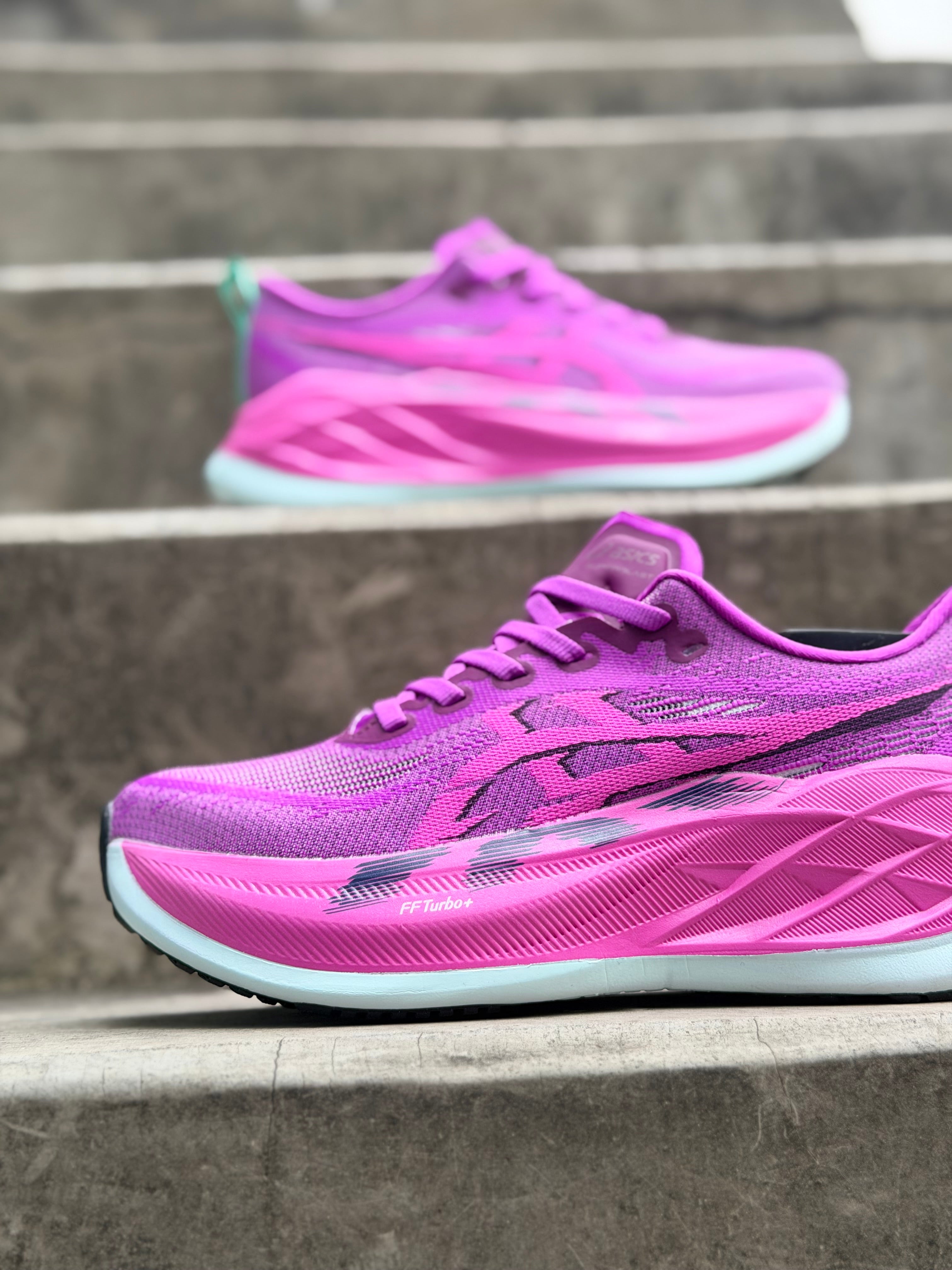 ASICS SUPERBLAST 2