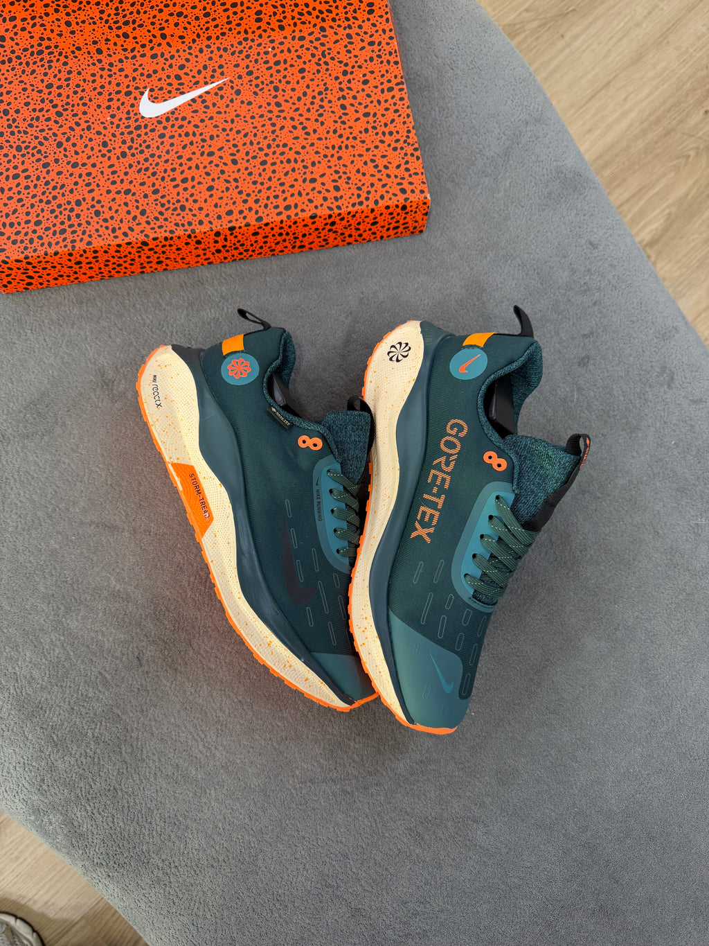 NIKE REACTX