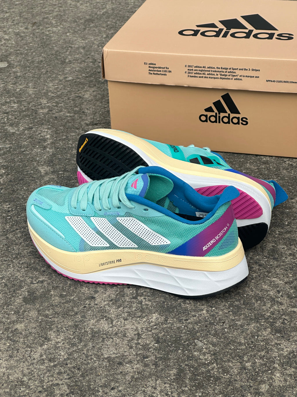 ADIZERO BOSTON 11