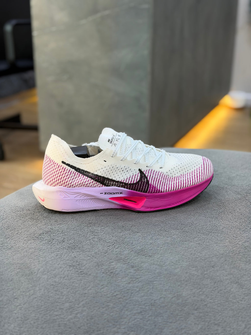NIKE VAPORFLY