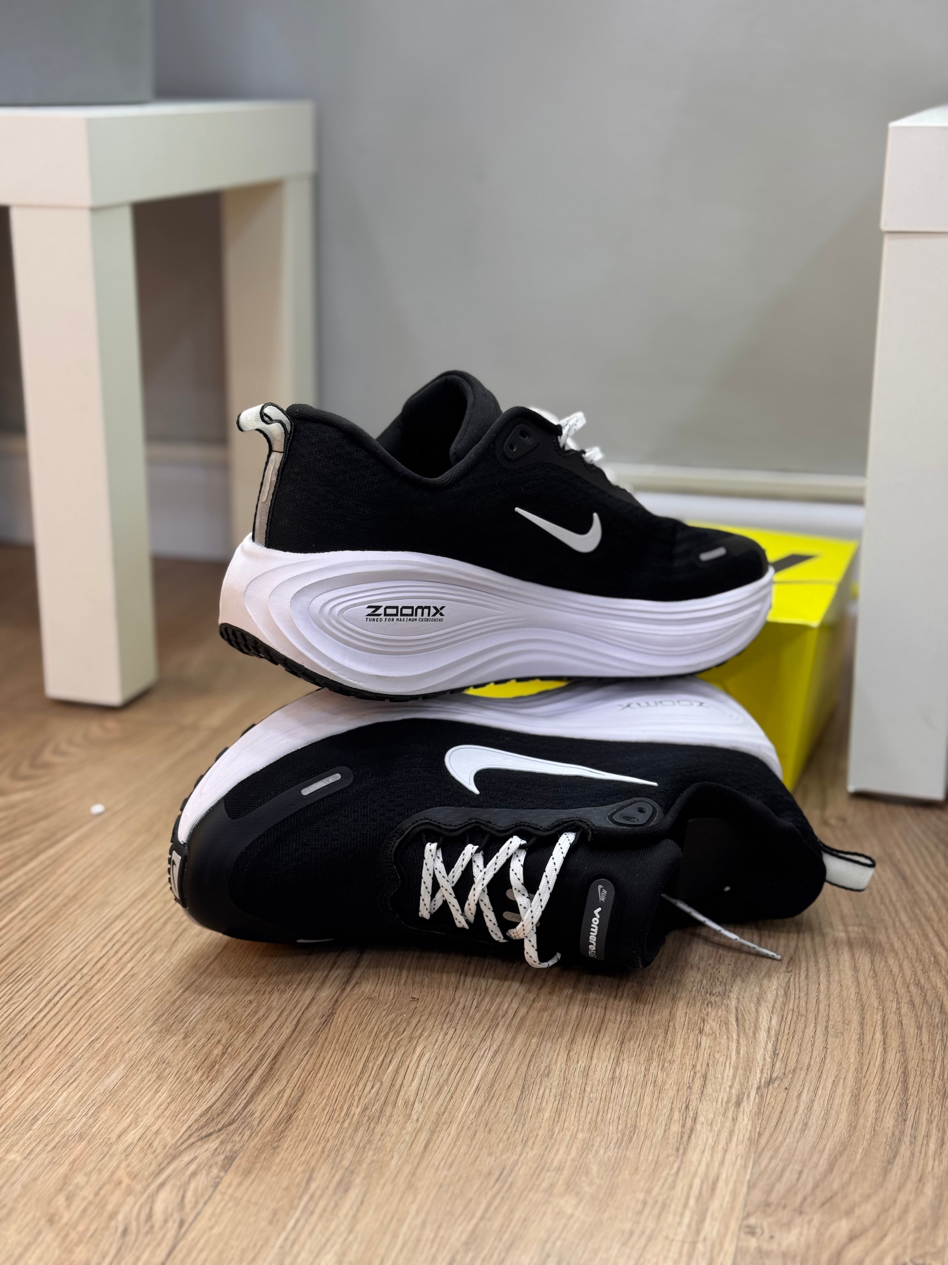 NIKE VOMERO PLUS