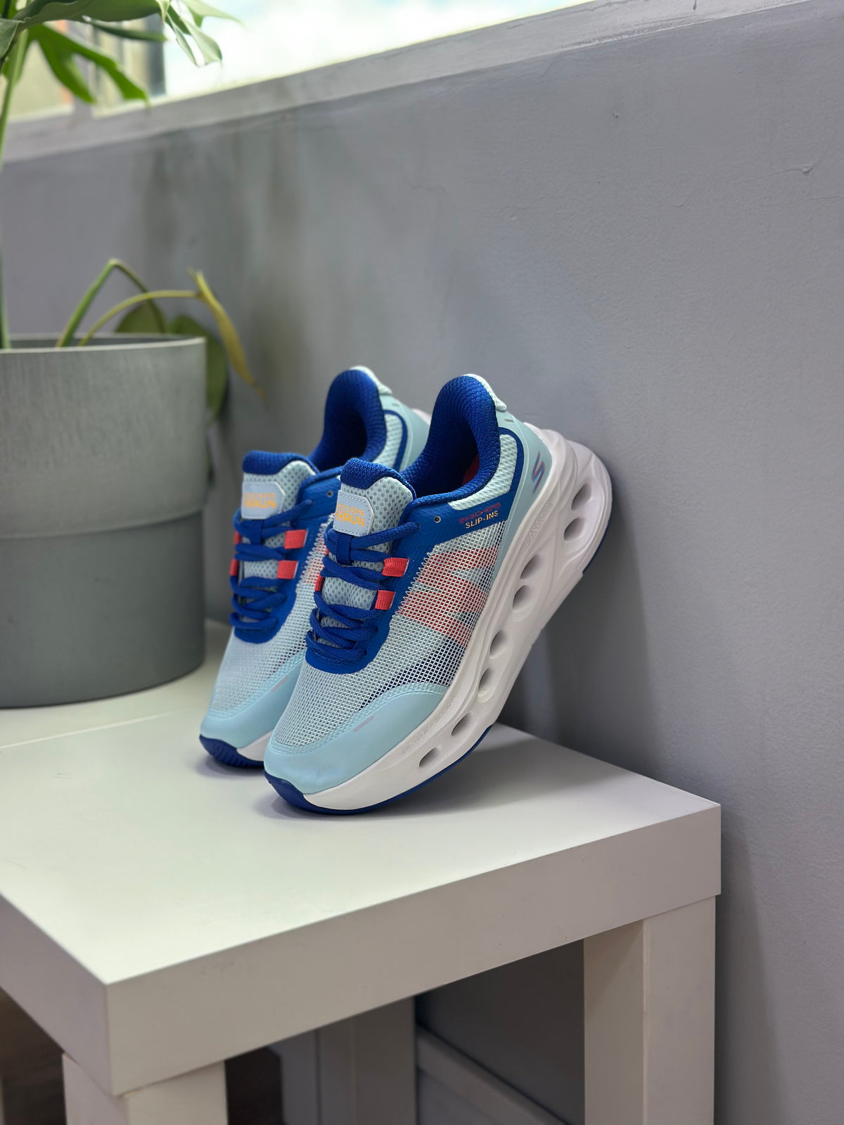 SKECHERS SLIP-INS MAX