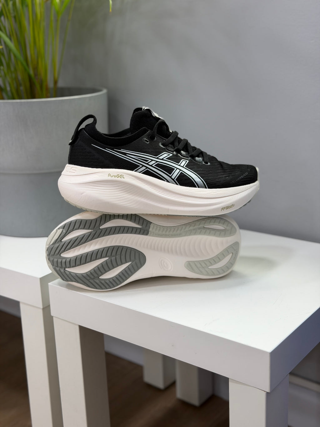 ASICS NIMBUST 27