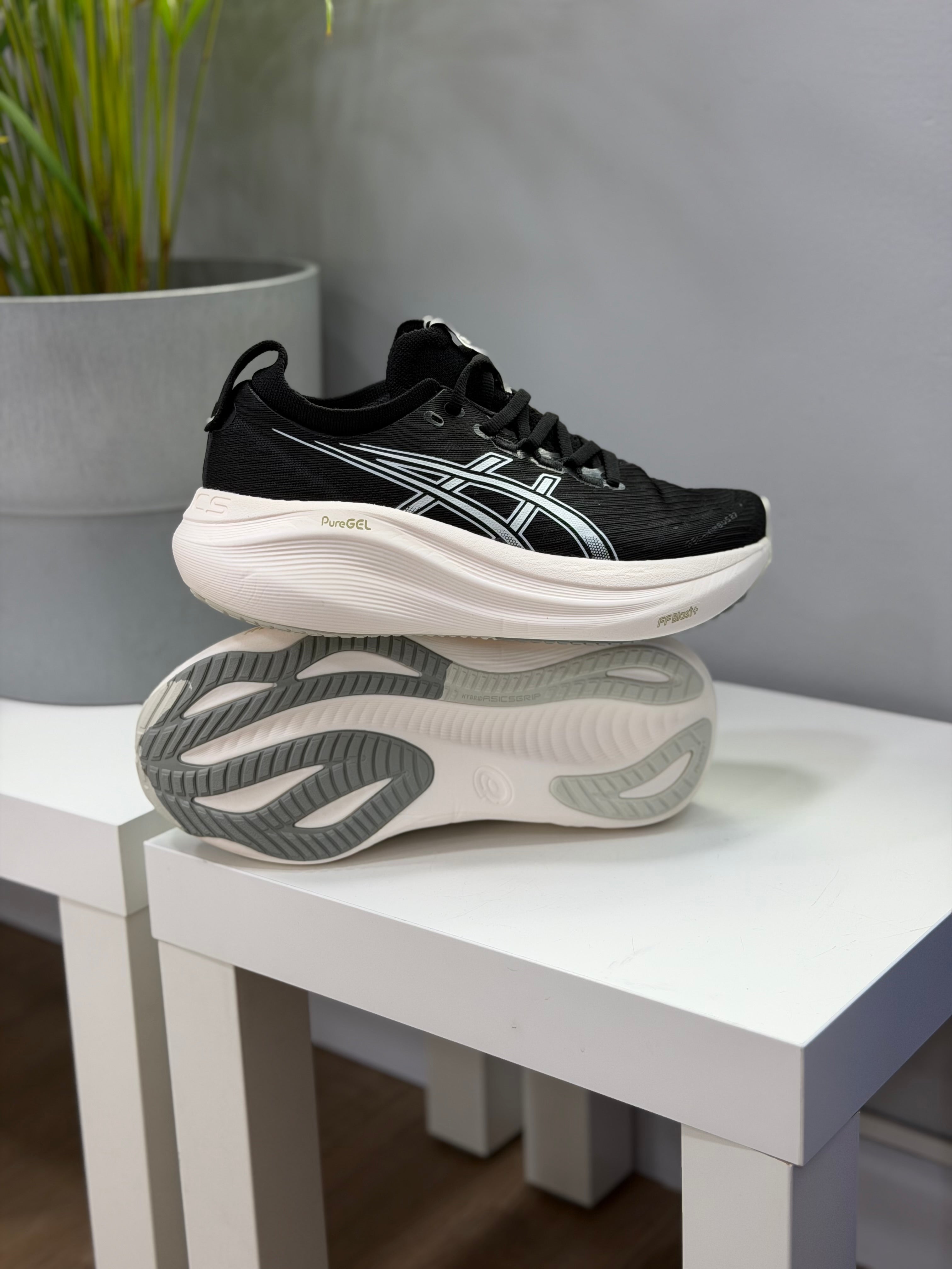 ASICS NIMBUST 27