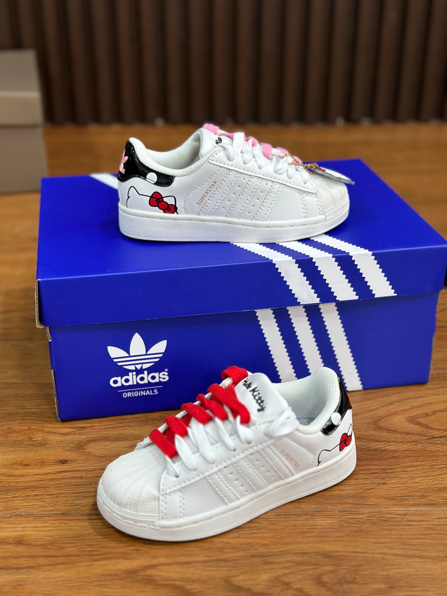 ADIDAS HELLO KITTY