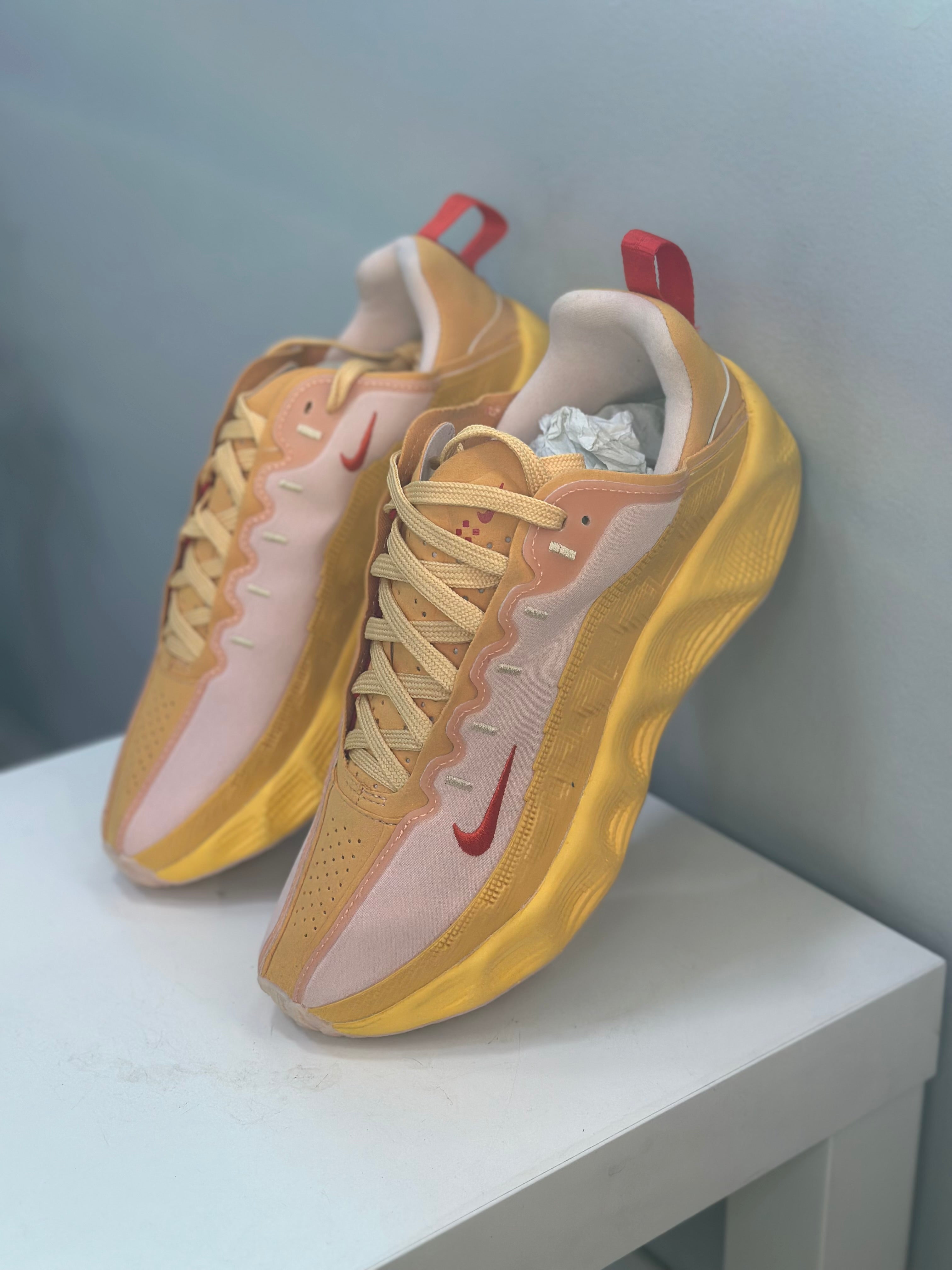 NIKE AVA ROBER