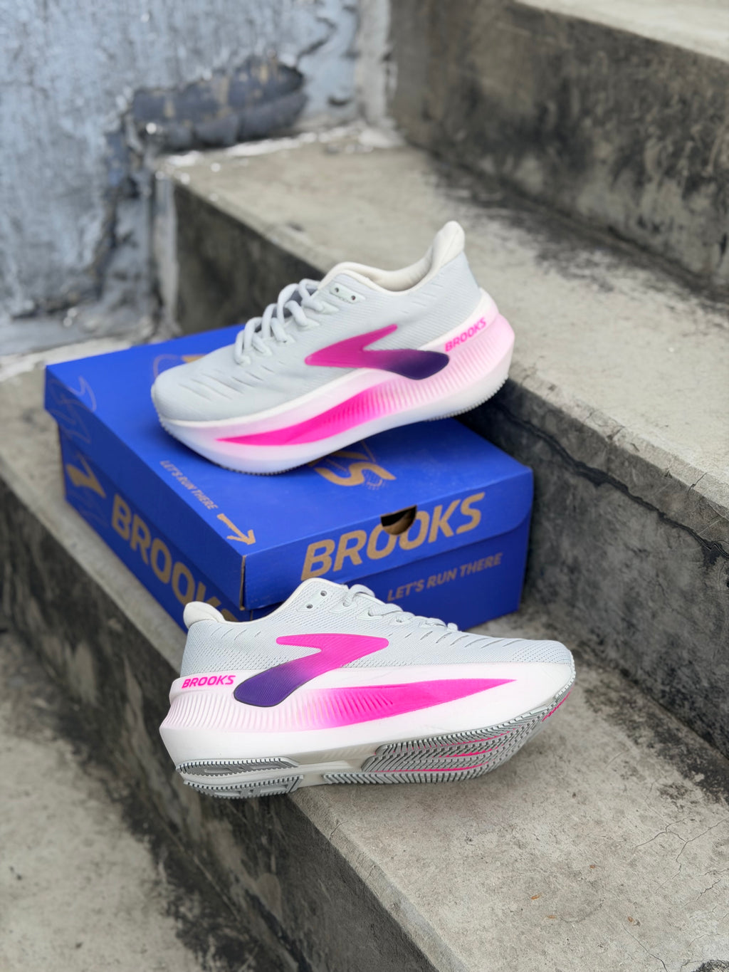 BROOKS