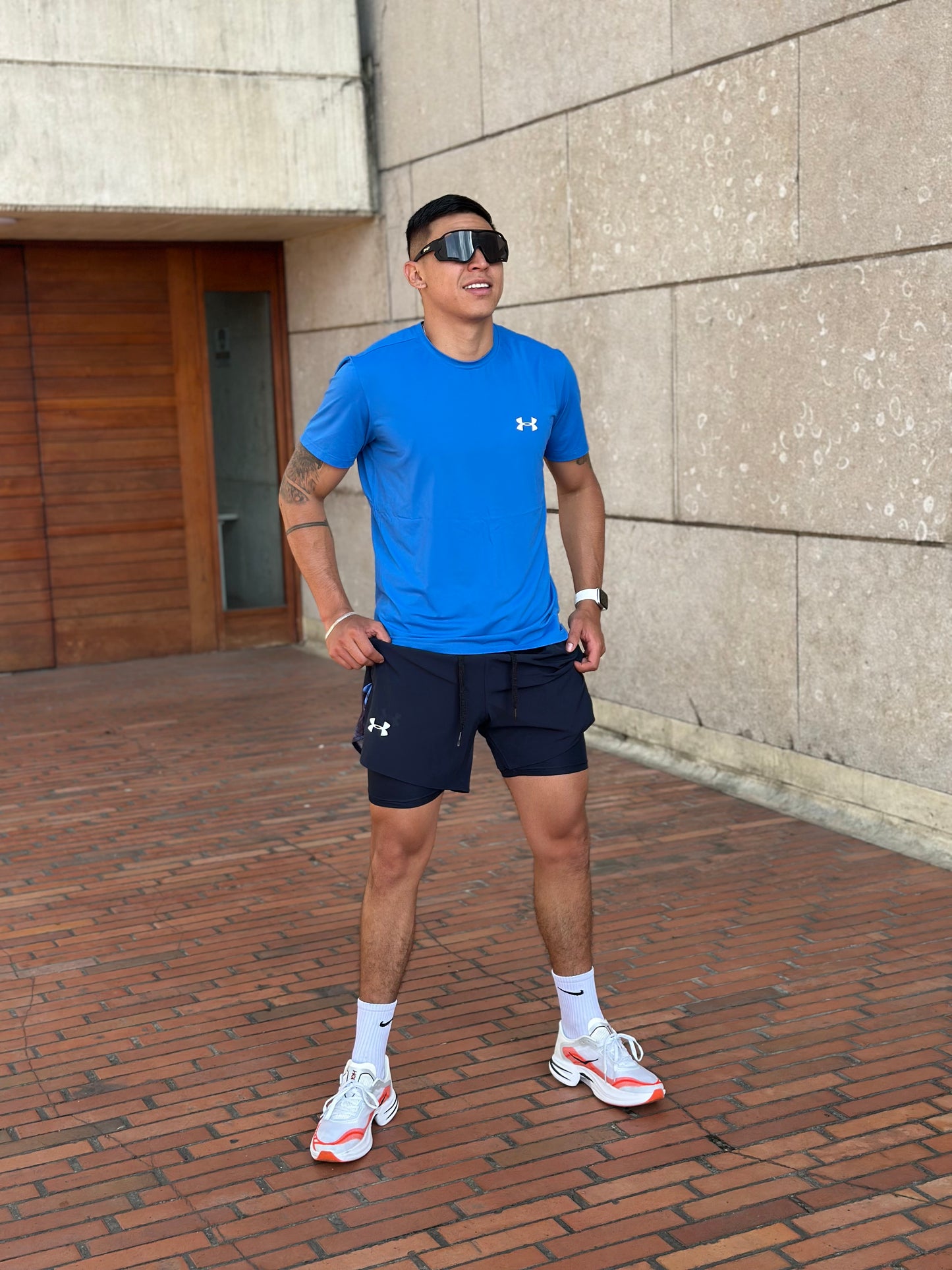 SET UNDER ARMOUR