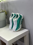 ADIDAS HYPERBOOST