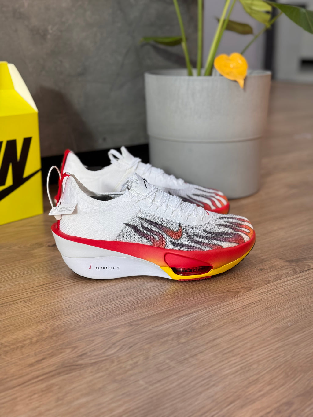 NIKE ALPHAFLY 3 RUNAWAY