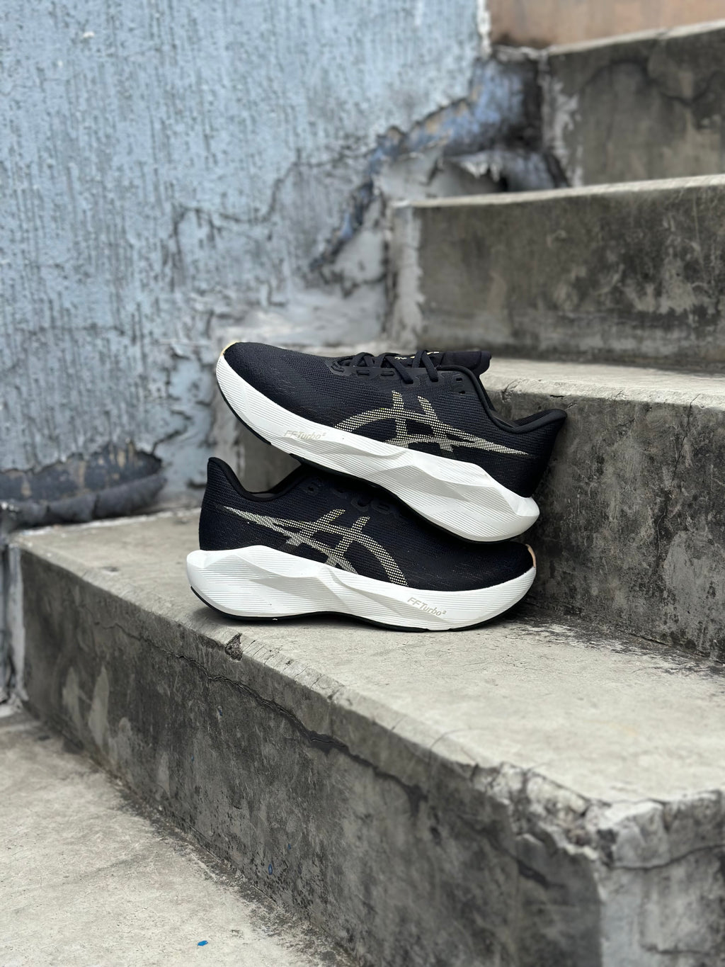 ASICS NOVABLAST 5