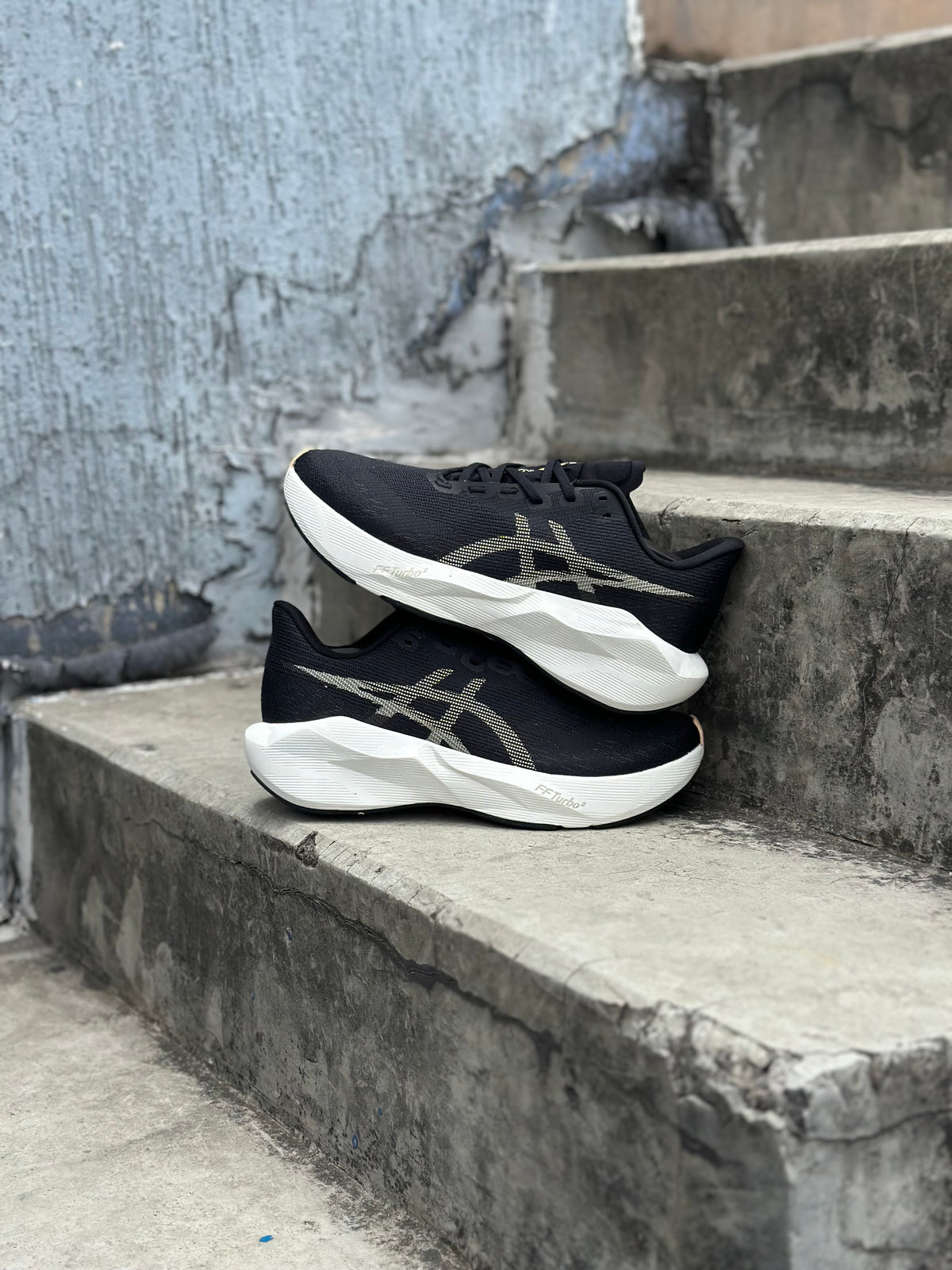 ASICS NOVABLAST 5