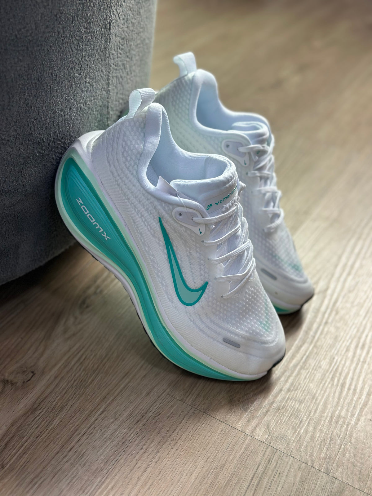 NIKE VOMERO PLUS