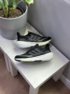 ADIDAS ULTRABOOST