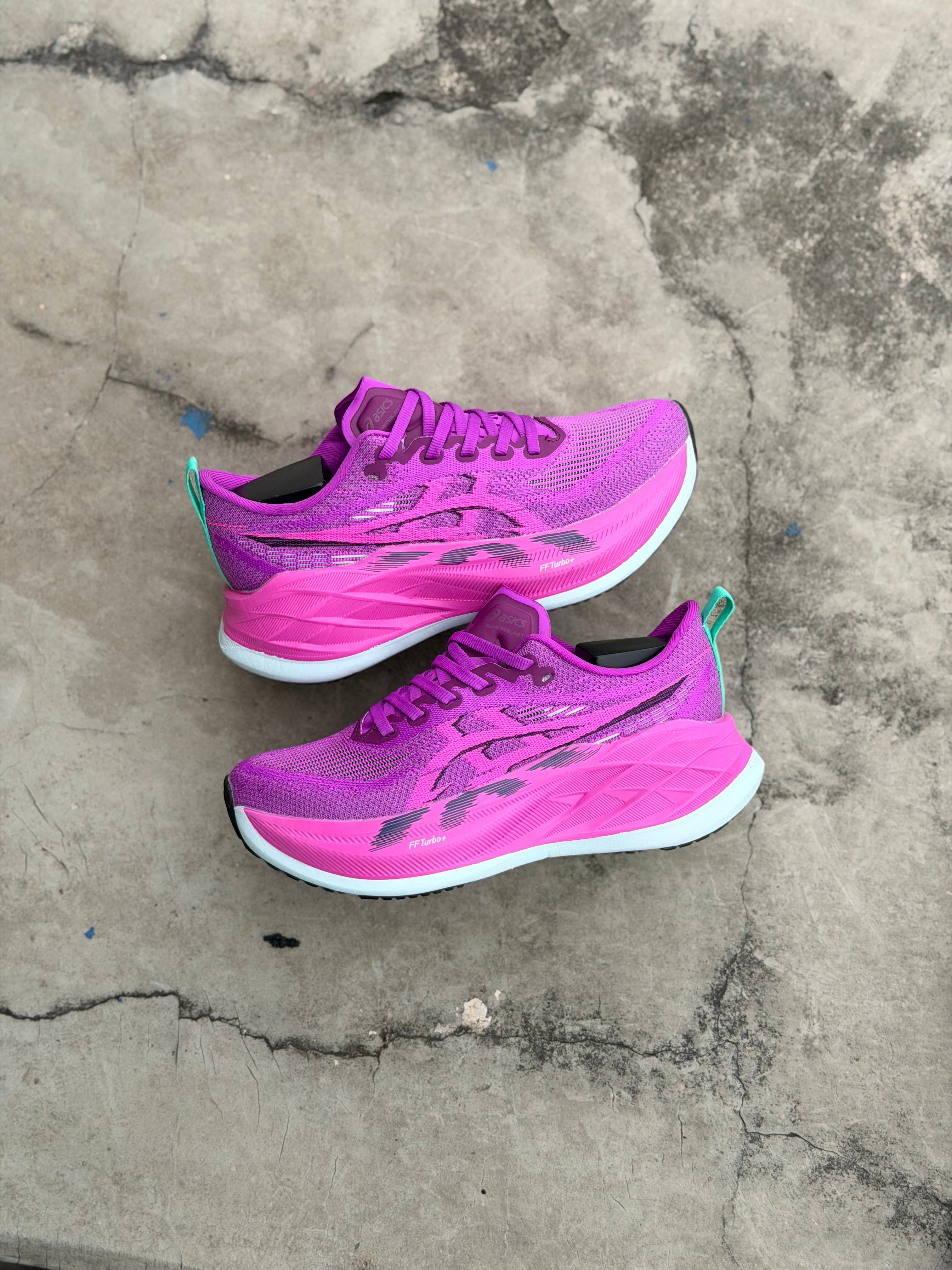ASICS SUPERBLAST 2