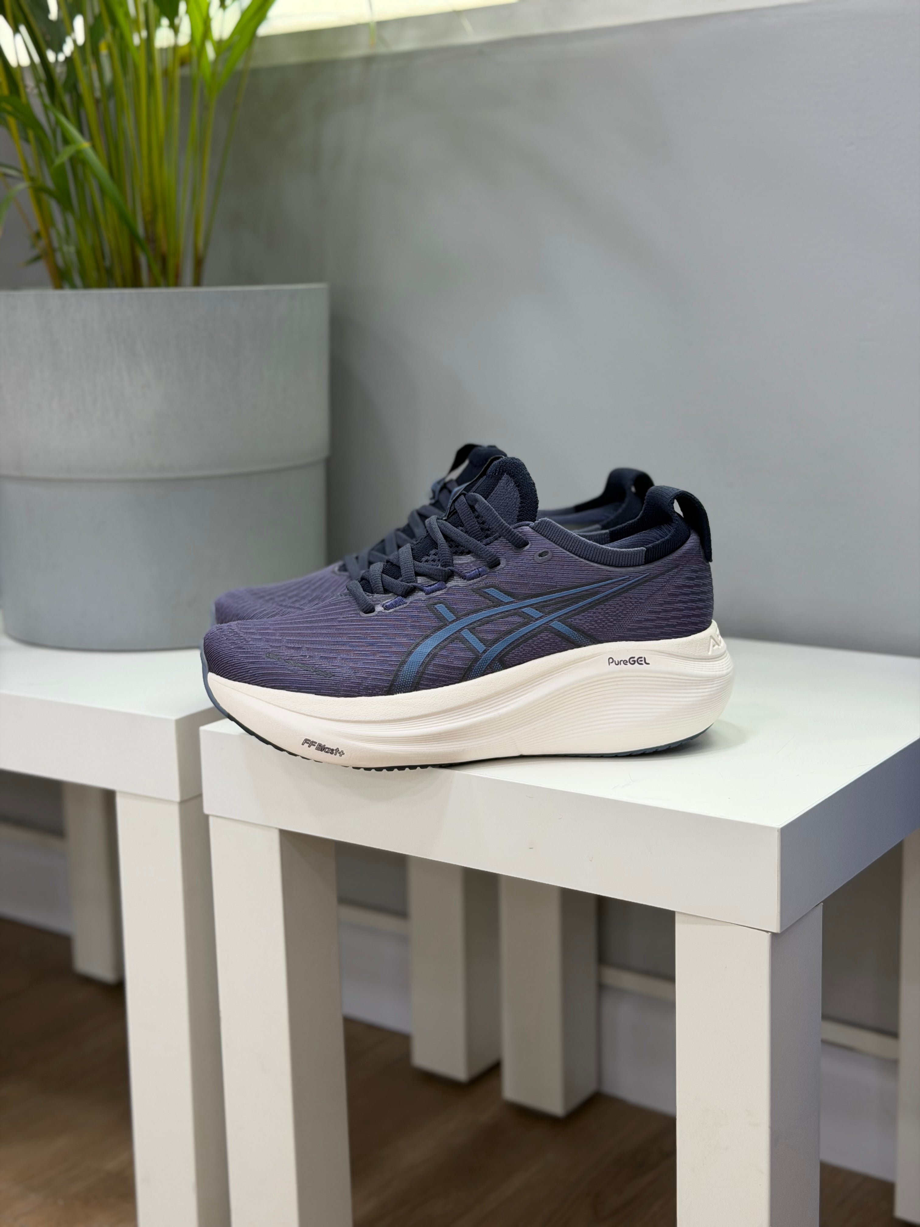 ASICS NIMBUST 27