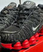 NIKE SHOX