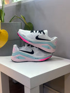 NIKE STRUCTURE