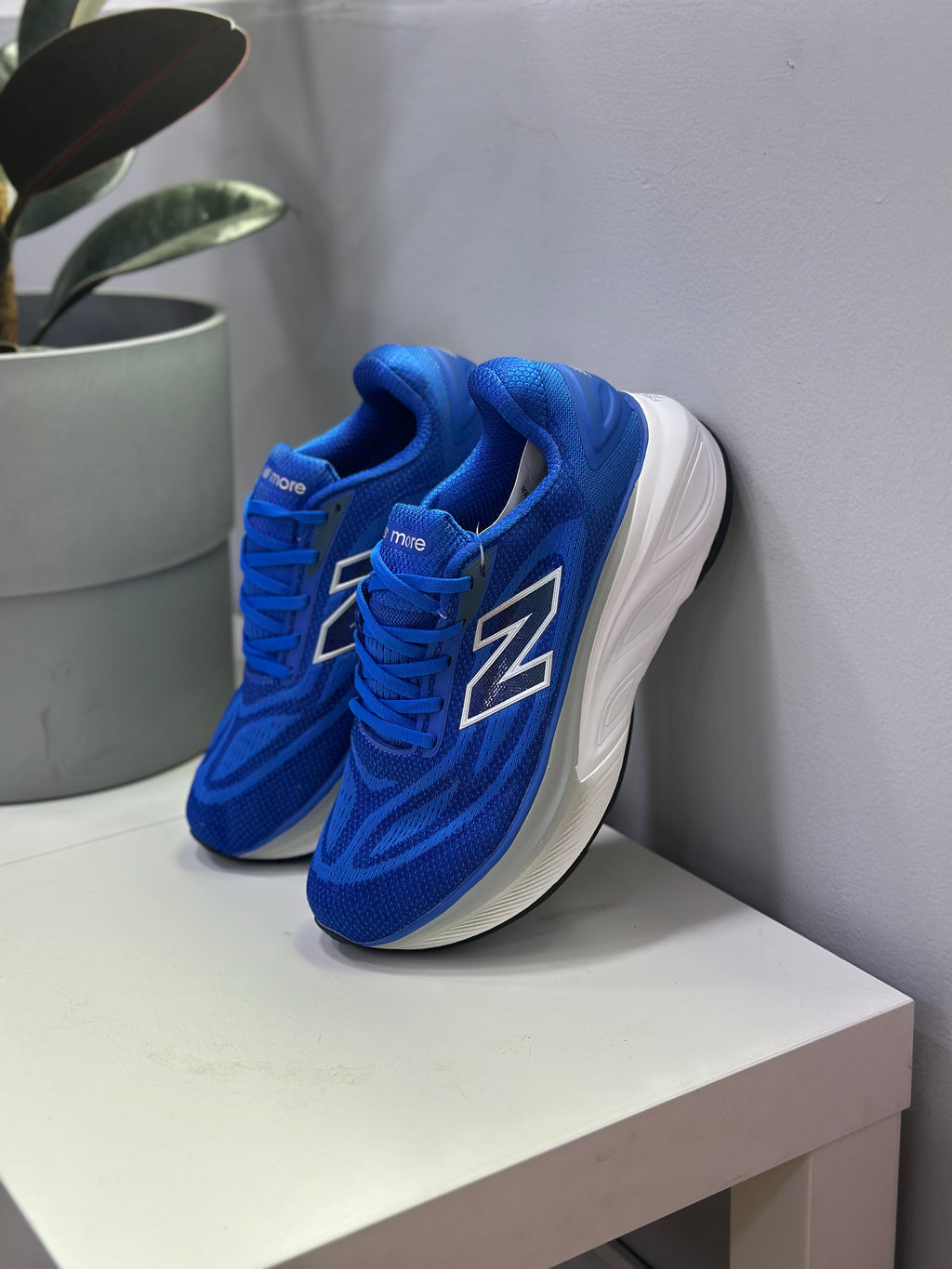 NEW BALANCE X MORE V6