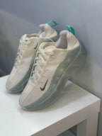 NIKE AVA ROBER