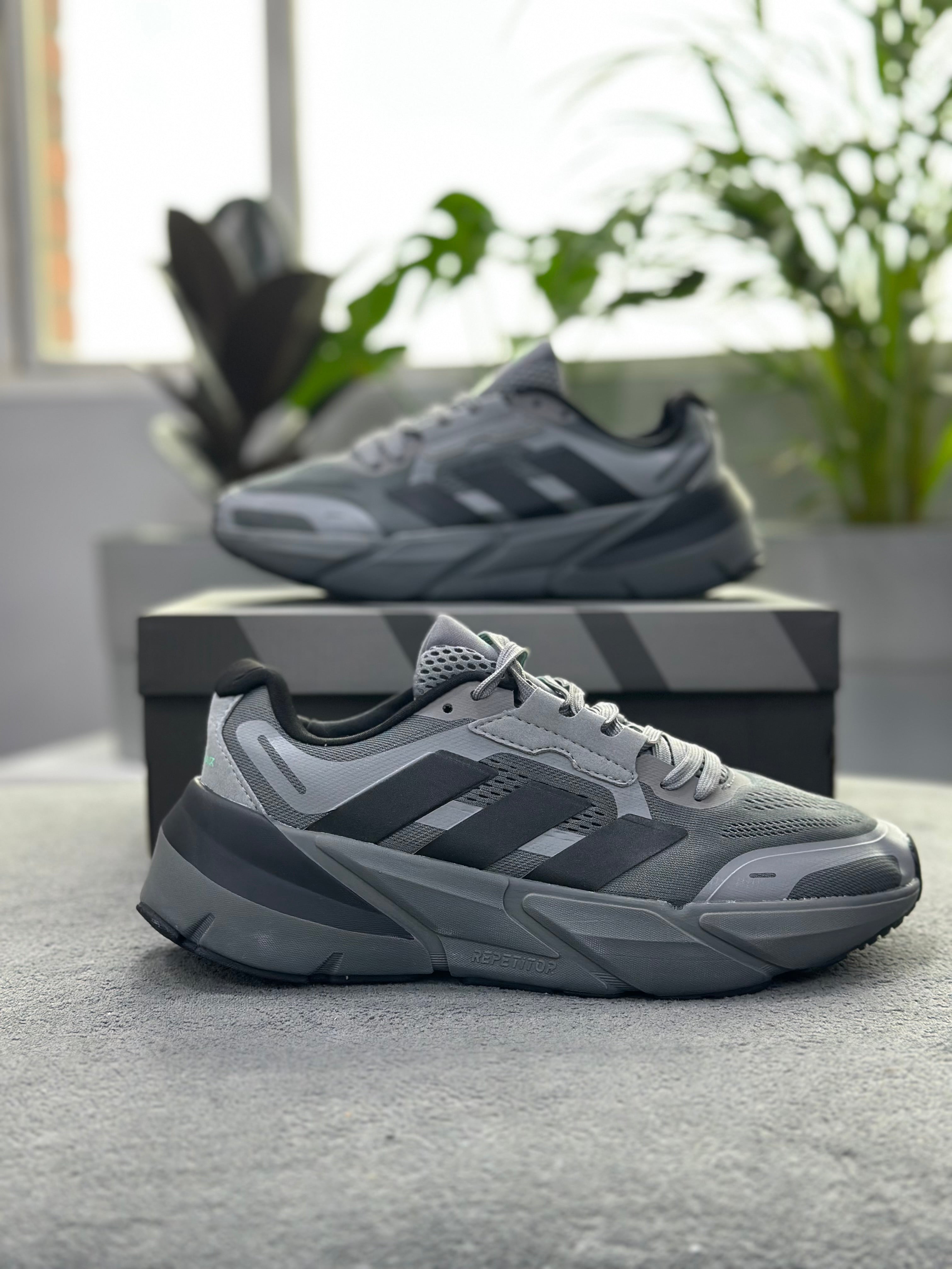 ADIDAS ADISTAR